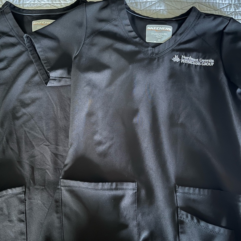 Sketchers scrub tops